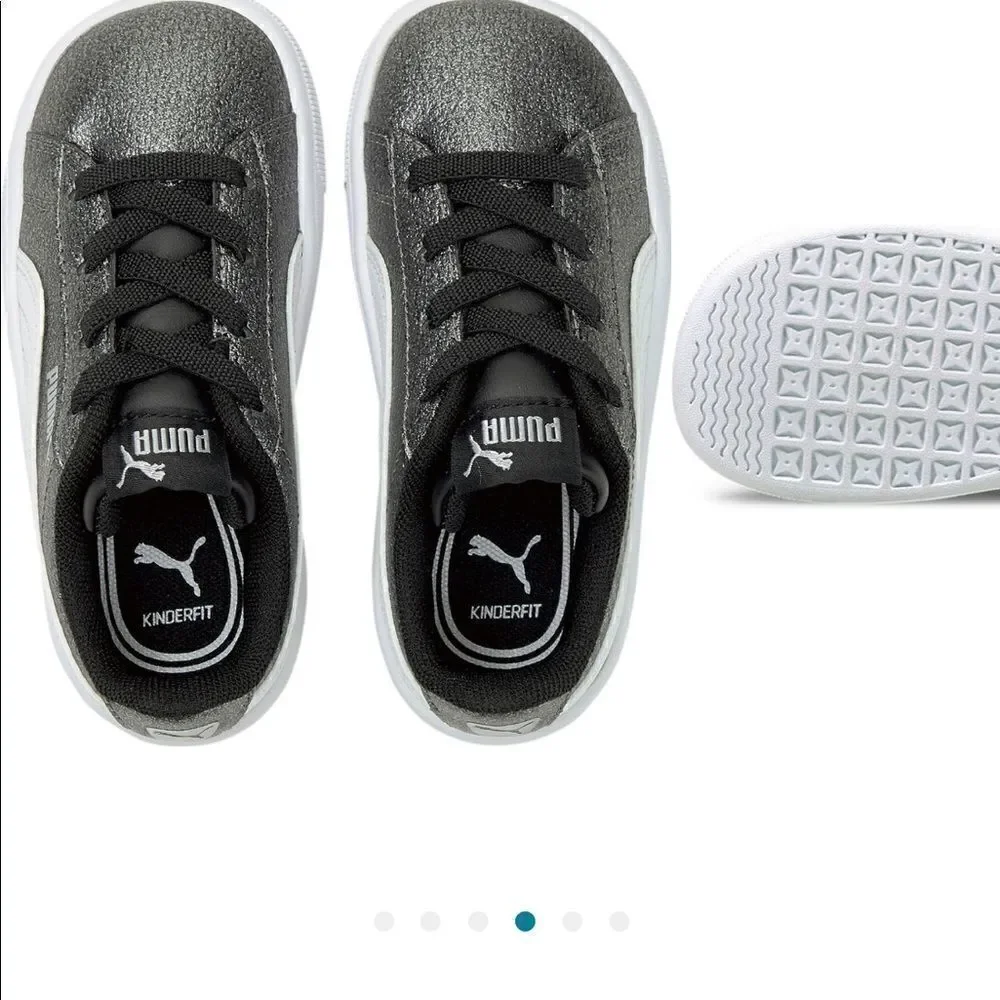 Puma Boys Vikky V2 leather sneaker size 7 and 9 in grey, NIB
